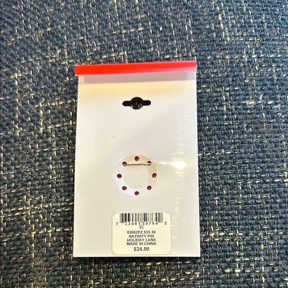 Blue Nativity Enameled Pin - Picture 2 of 2